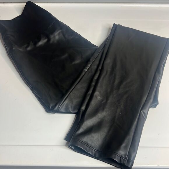 CY faux leather pants - Picture 1 of 4
